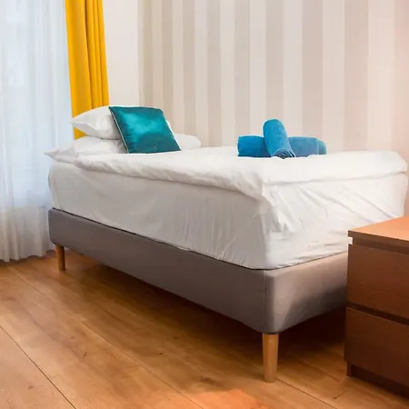 Premyslovska - 2 Bathrooms Apartment *